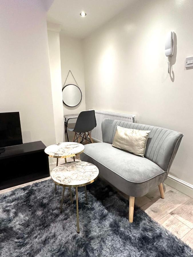 London Charm - Stylish Studio In Kensington Bagian luar foto