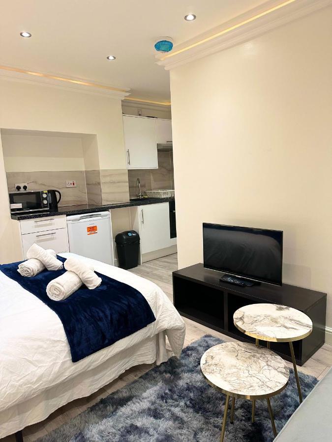 London Charm - Stylish Studio In Kensington Bagian luar foto
